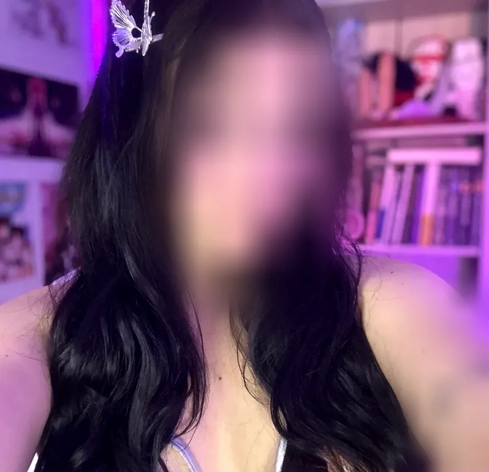 Angharad, 26