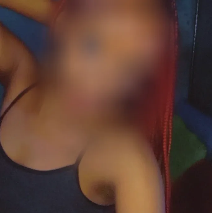 Eleri, 23