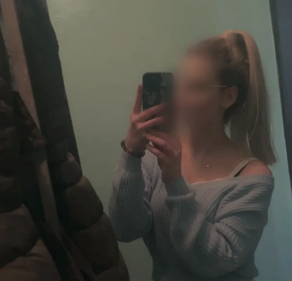 Maya, 26